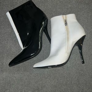 B&W Ankle boots